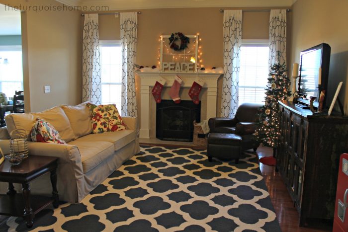 Welcome to my Christmas Home Tour! Check out my rustic DIY and budget friendly Christmas Decorations and get tips on Decorating with a budget in mind.