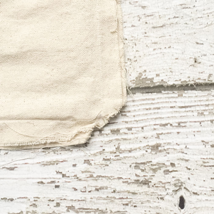 I want to throw my sewing machine out the window every time I use it, but this tutorial is SO easy!! Easy DIY Throw Pillow Cover tutorial for beginners