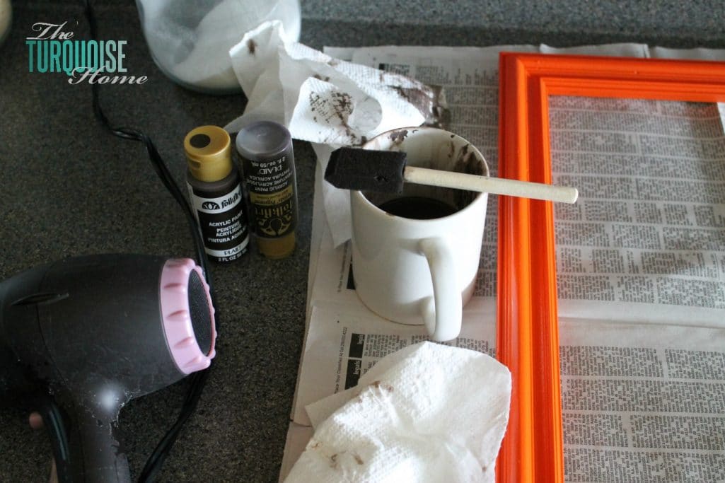 How to Create a Painted Picture Frame Gallery Wall