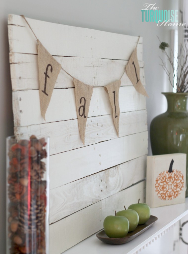 Planked Pallet Fall Mantel | The Turquoise Home