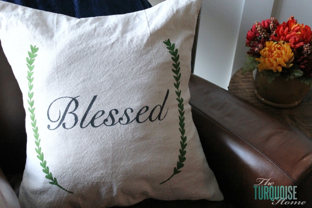 DIY Stenciled Drop Cloth Pillow #diy #dropcloth #silhouette