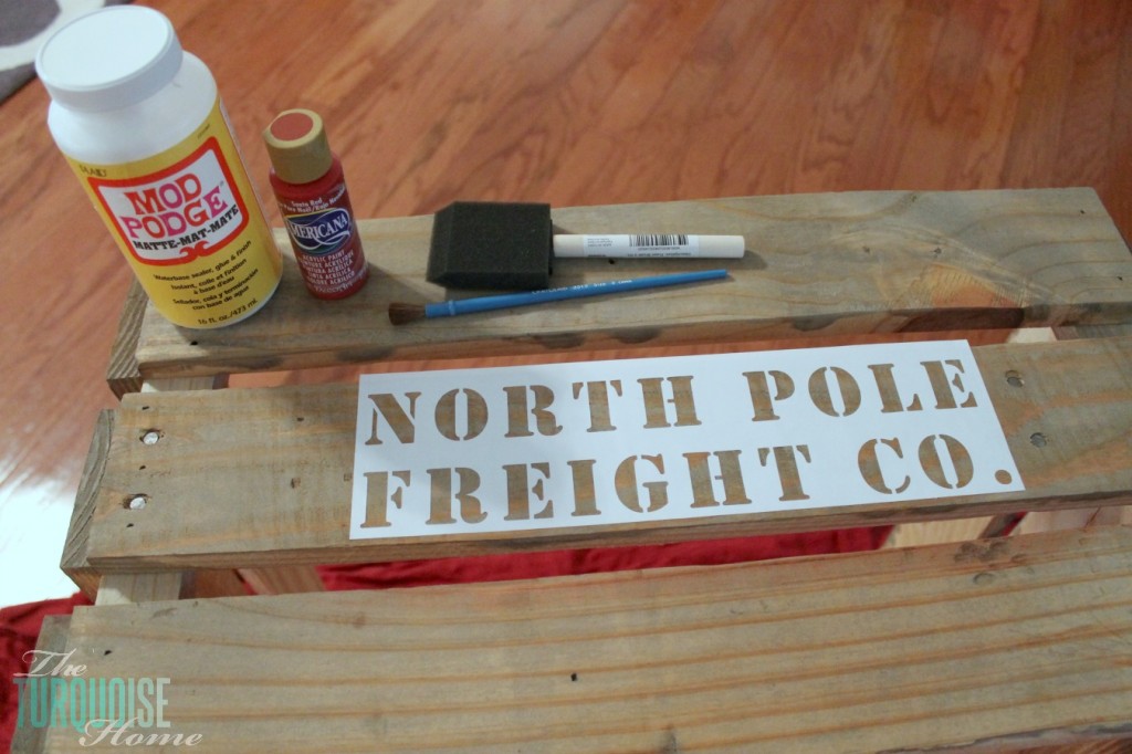How to Stencil a Pallet Crate