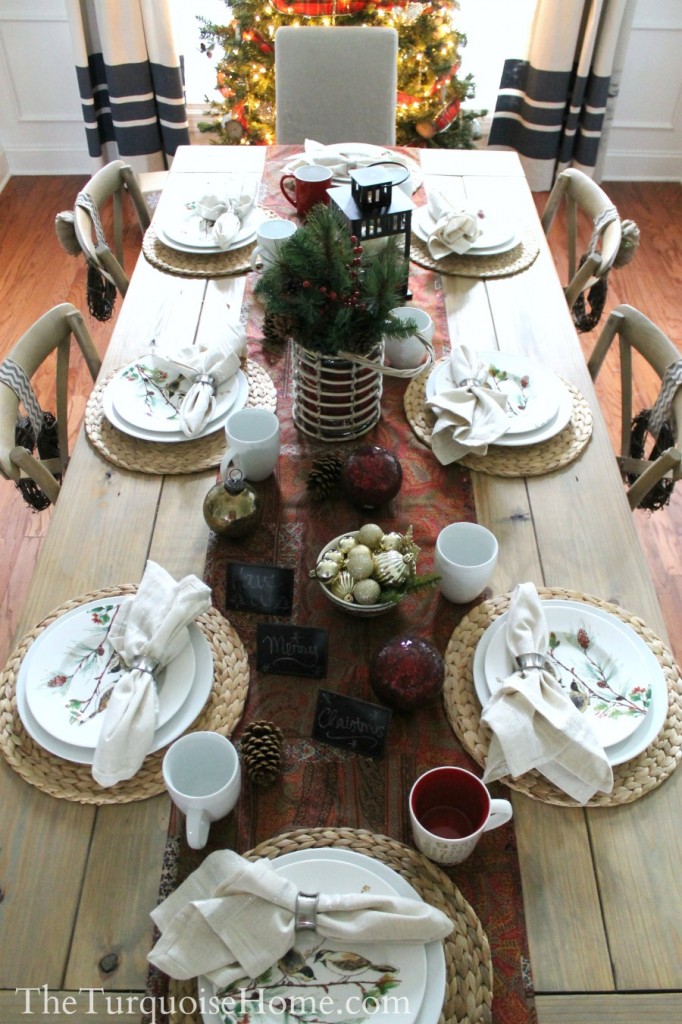 Christmas Home Tour 2013: Pretty in Plaid
