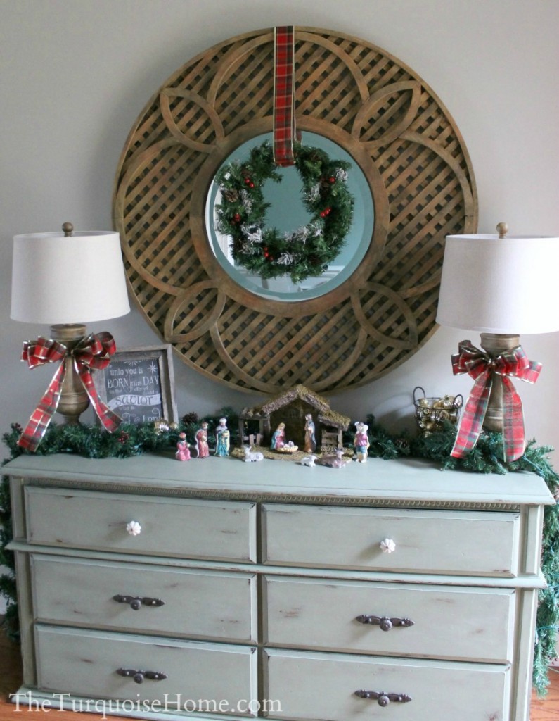 Christmas Home Tour 2013: Pretty in Plaid