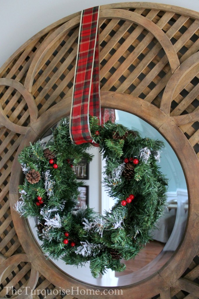 Christmas Home Tour 2013: Pretty in Plaid