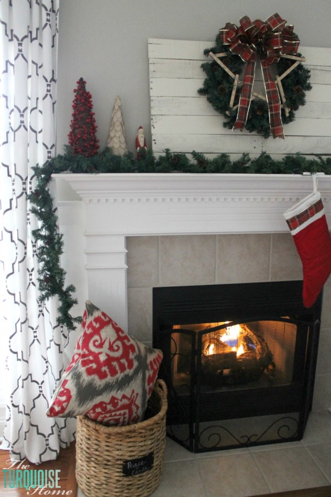 nal Red and Green Christmas Mantel. Find out all the details at TheTurquoiseHome.com