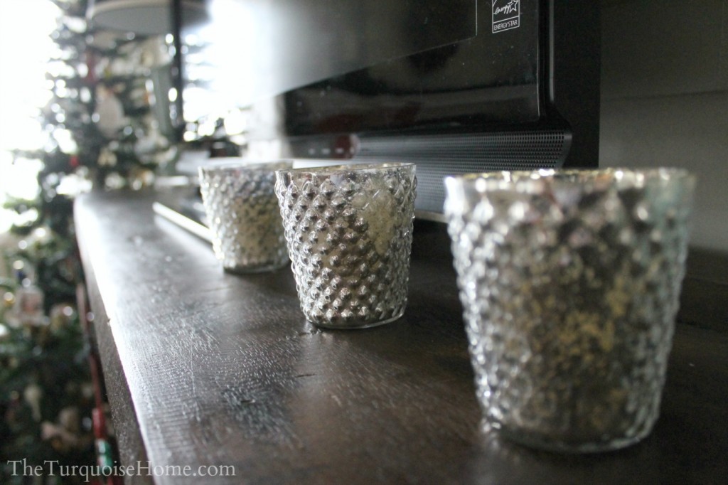 Christmas Home Tour 2013: Pretty in Plaid