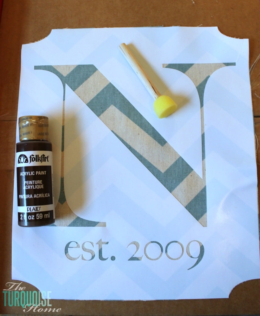 No-Sew Burlap Monogrammed Garden Flag {full tutorial}