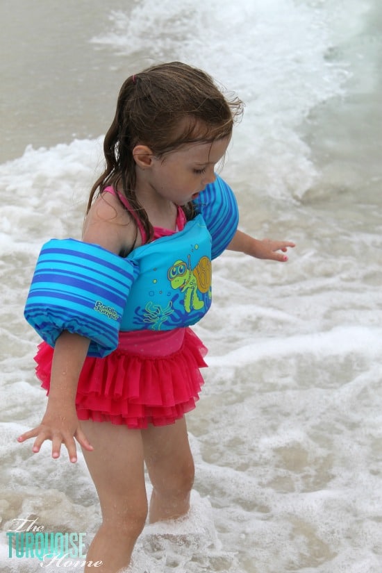 What to Take to the Beach with a Toddler | TheTurquoiseHome.com
