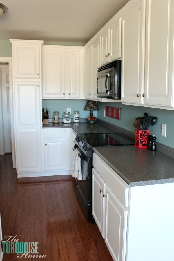 DIY Painted Kitchen Cabinets with Benjamin Moore Simply White