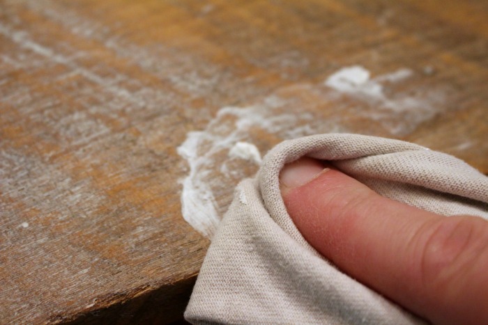 This DIY Driftwood Finish is so easy to create with just a couple of items! Full tutorial ...