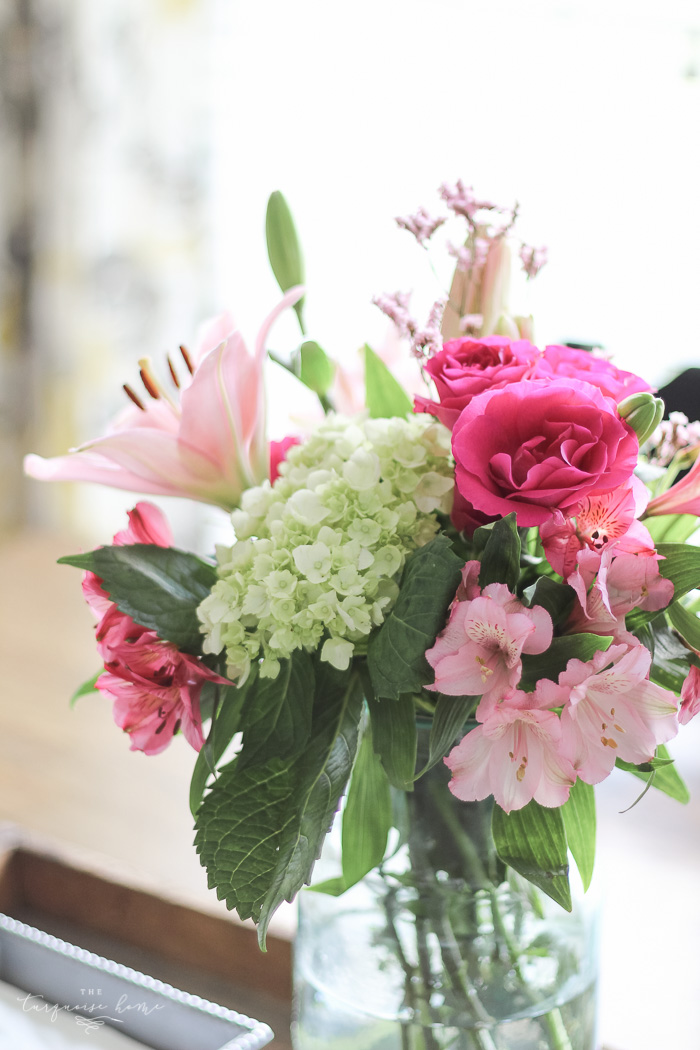 LOVE these tips! 5 simple ways to add summer decor to your home!