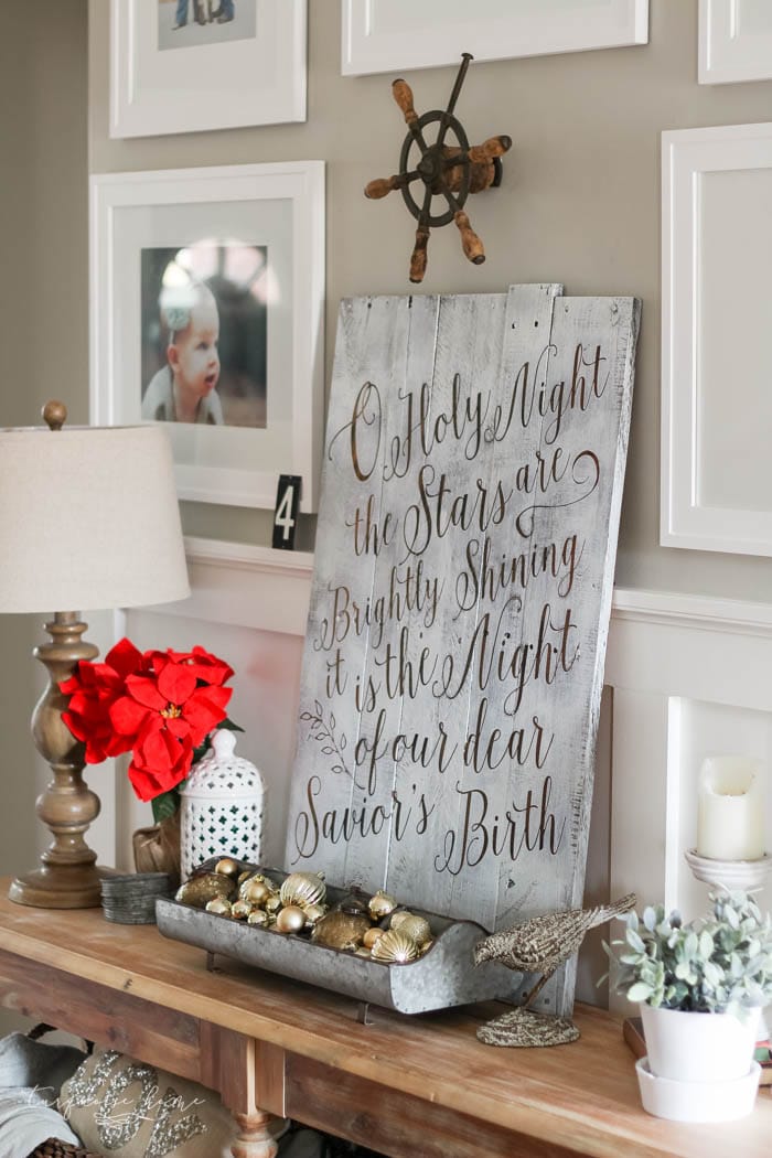 Beautiful Christmas Gallery Wall and Kitchen Decor with DIY Christmas Kitchen Wreaths!