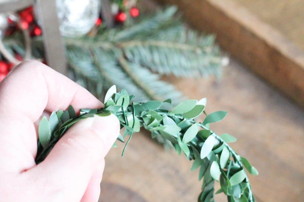 Kitchen Decor with DIY Christmas Kitchen Wreaths!