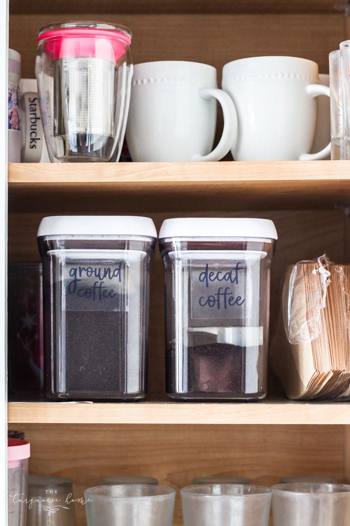 How to Create Your Own Pantry Labels: a DIY Project | Erasable Labels for Food Storage! | 30 Days to Less of a Hot Mess Challenge
