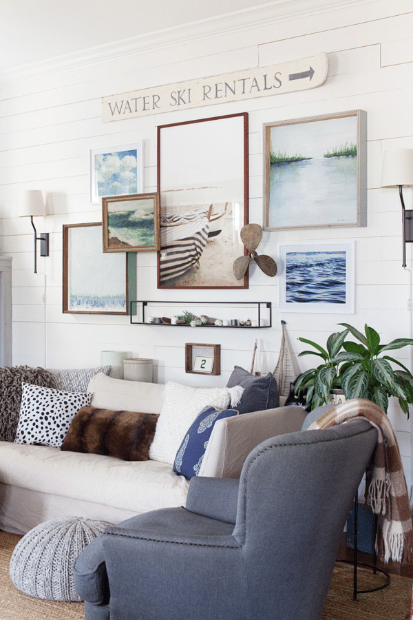 10 Stunning Farmhouse Living Room Designs for Inspiration