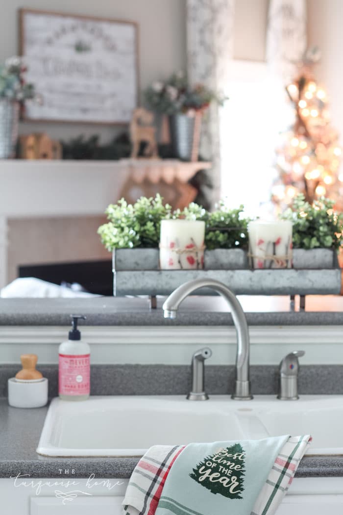 Adorable Farmhouse Christmas Kitchen ... and a real life tale of how this blogger balances motherhood and photo shoots. 🤪