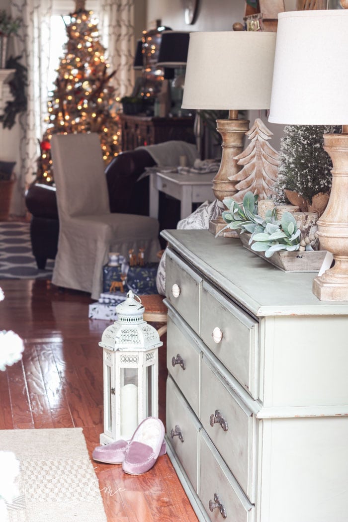 A neutral Christmas entry way - not too fussy or fancy!