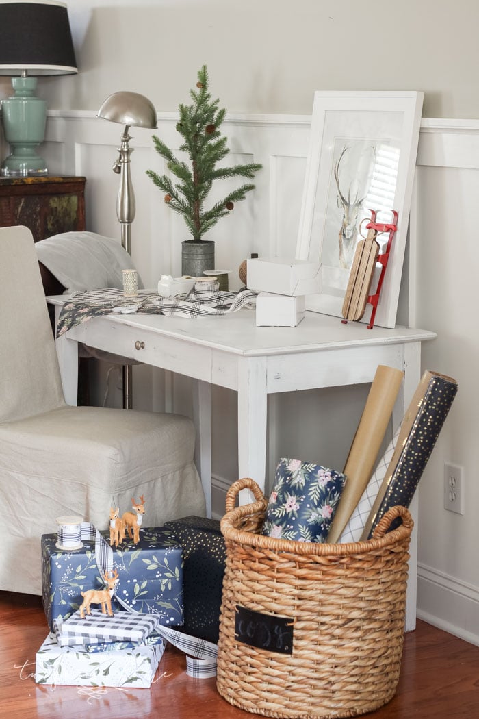 A sweet Christmas wrapping station