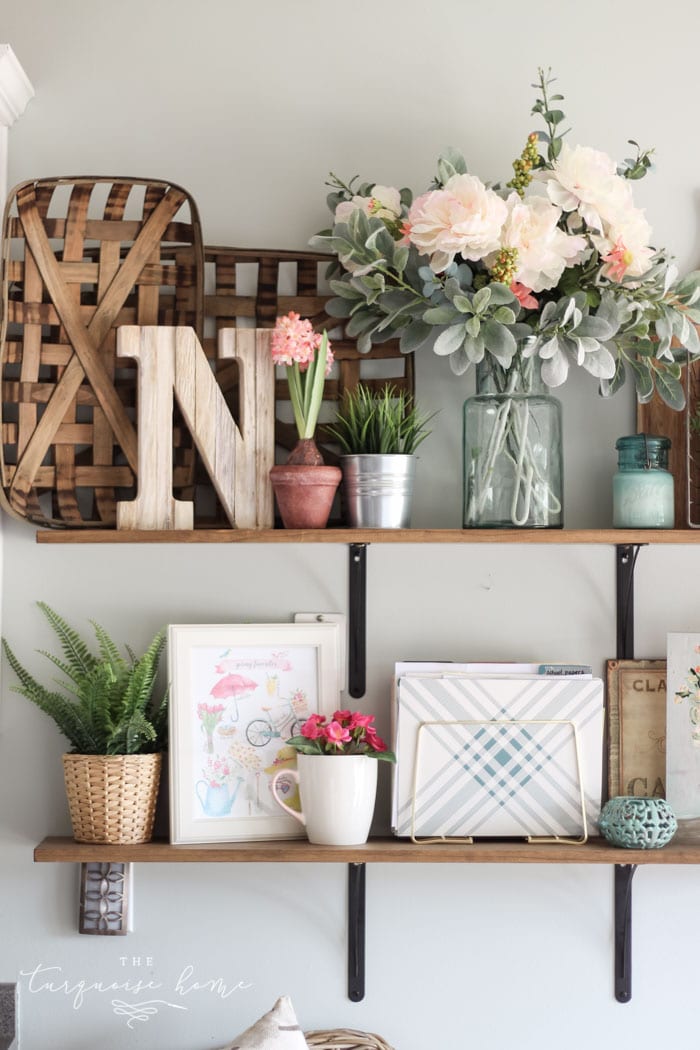 Lovely Farmhouse Open Shelving Ideas