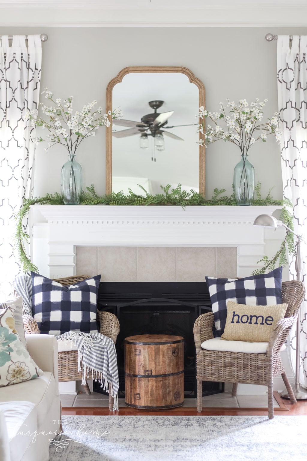 A Simple Summer Mantel