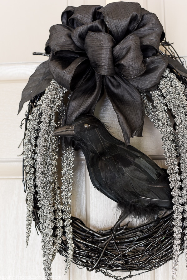 DIY Crow Wreath for Halloween Decorations