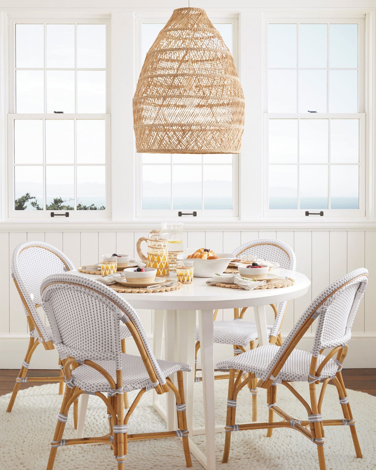 Gorgeous Kitchen Chandeliers You'll Love