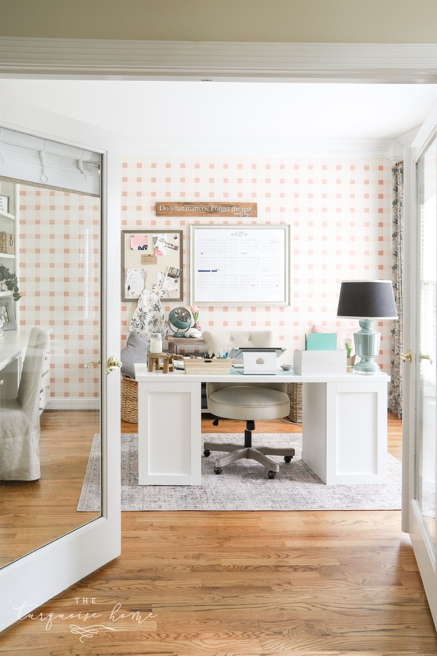 Pink Home Office