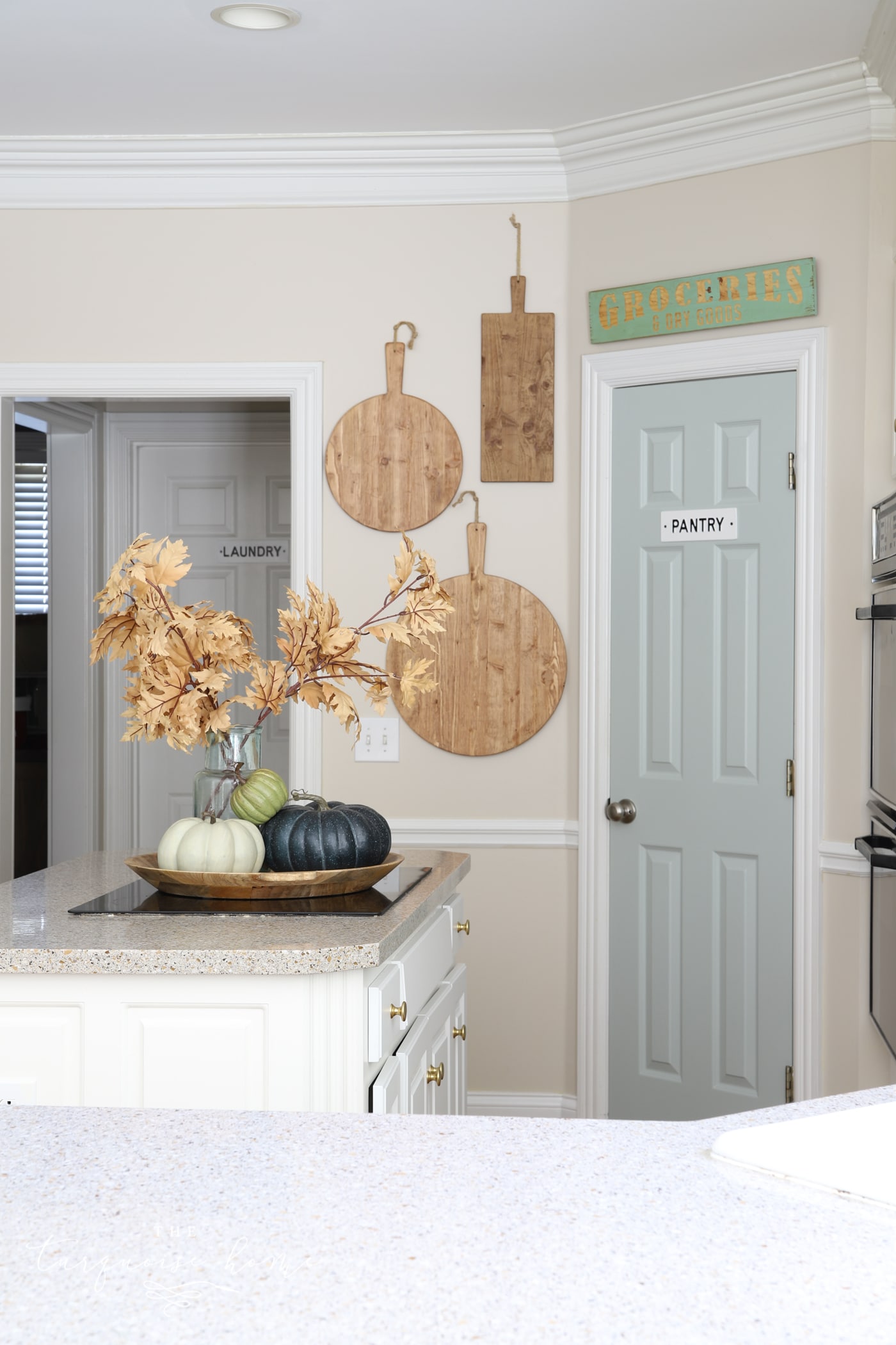 Which Color to Paint Interior Doors? 10 Ideas and Tips