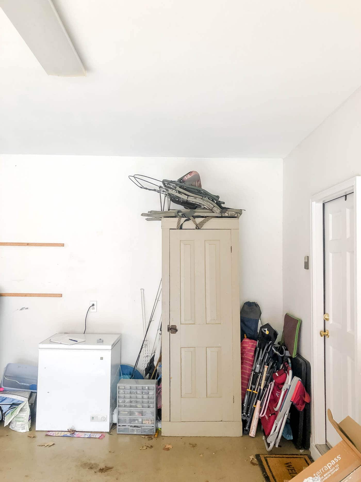 Garage Before Storage Makeover