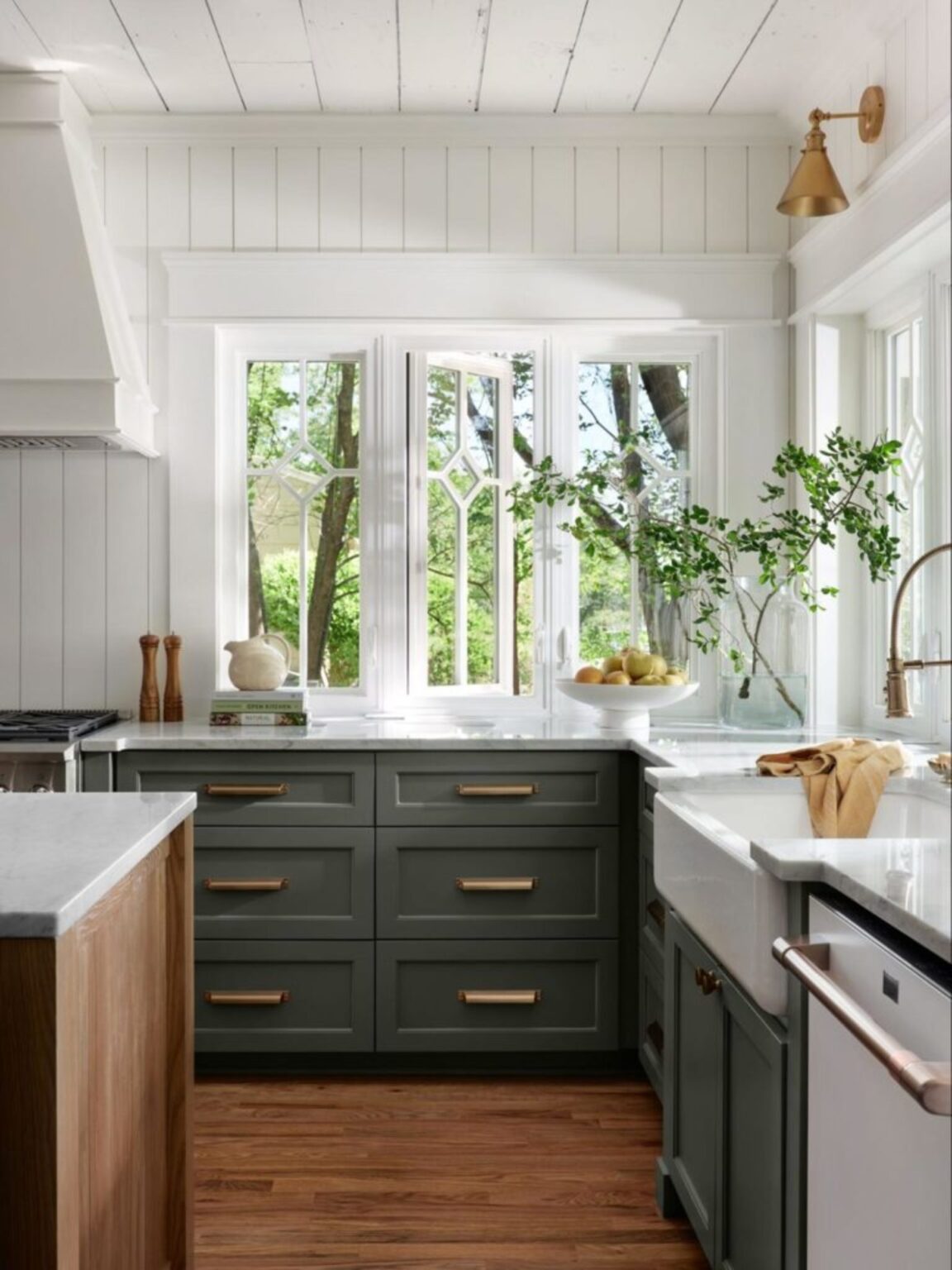 White Apron Front Sink