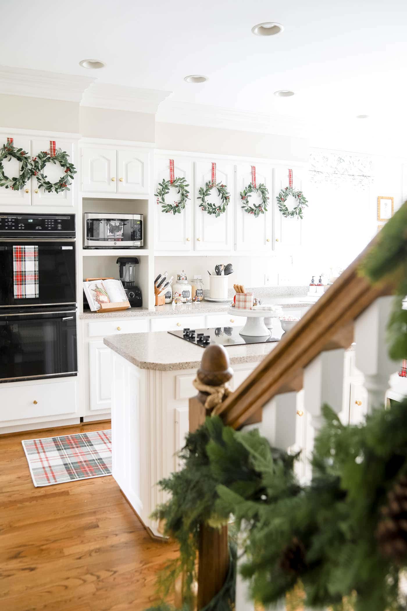 A Plaid Christmas Kitchen