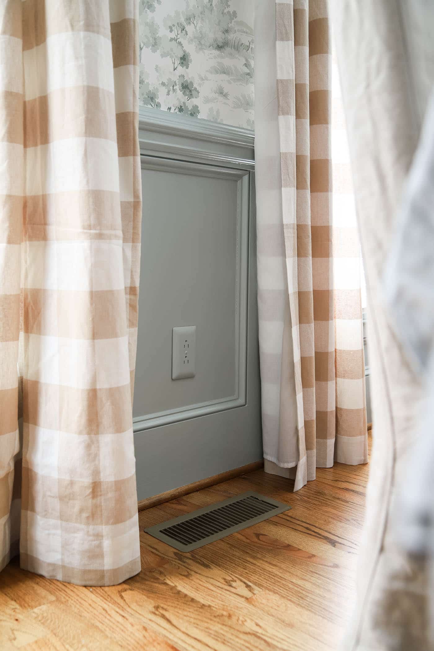 A Simple Guide to Painting Outlet Covers
