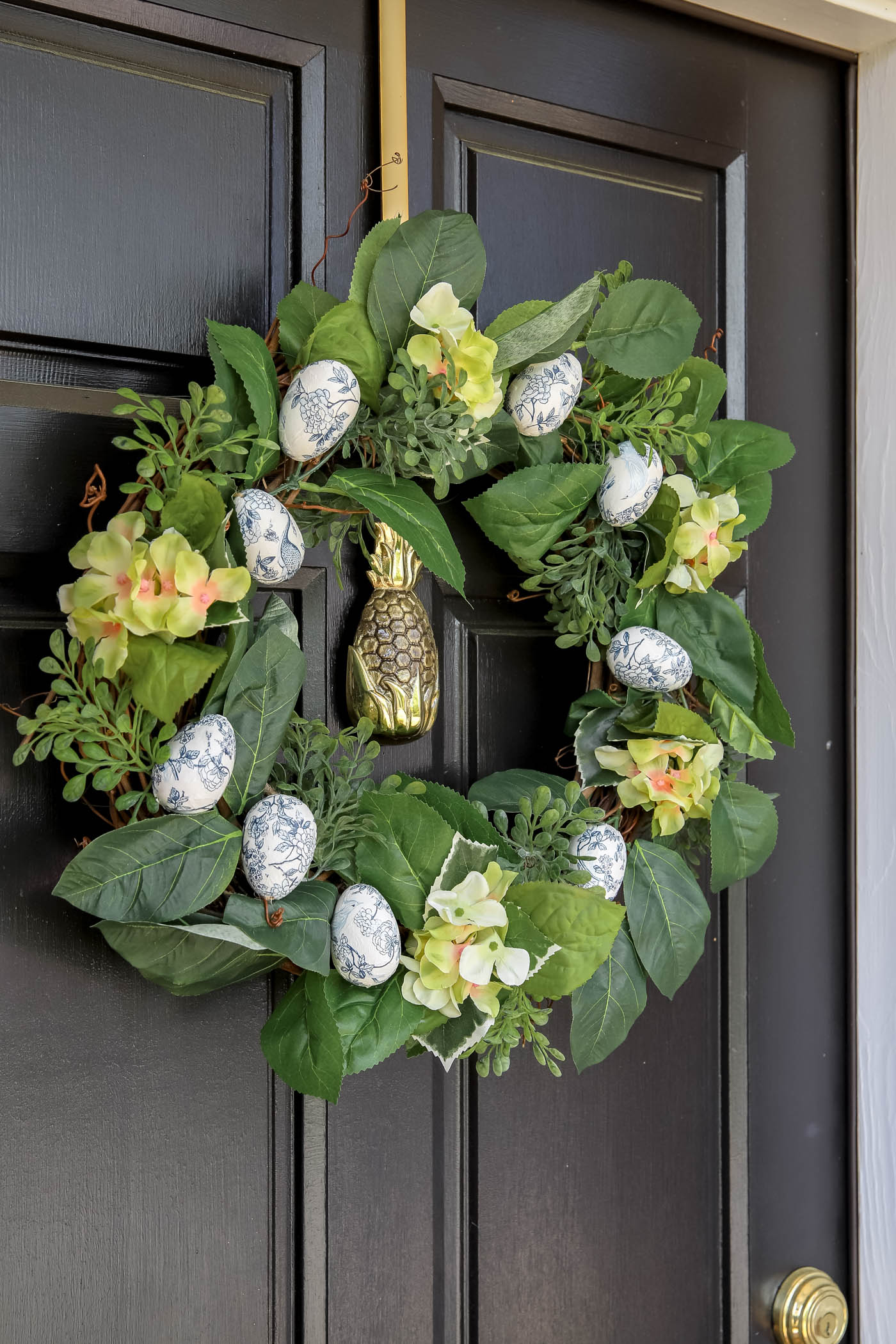 A DIY Chinoiserie Egg Wreath
