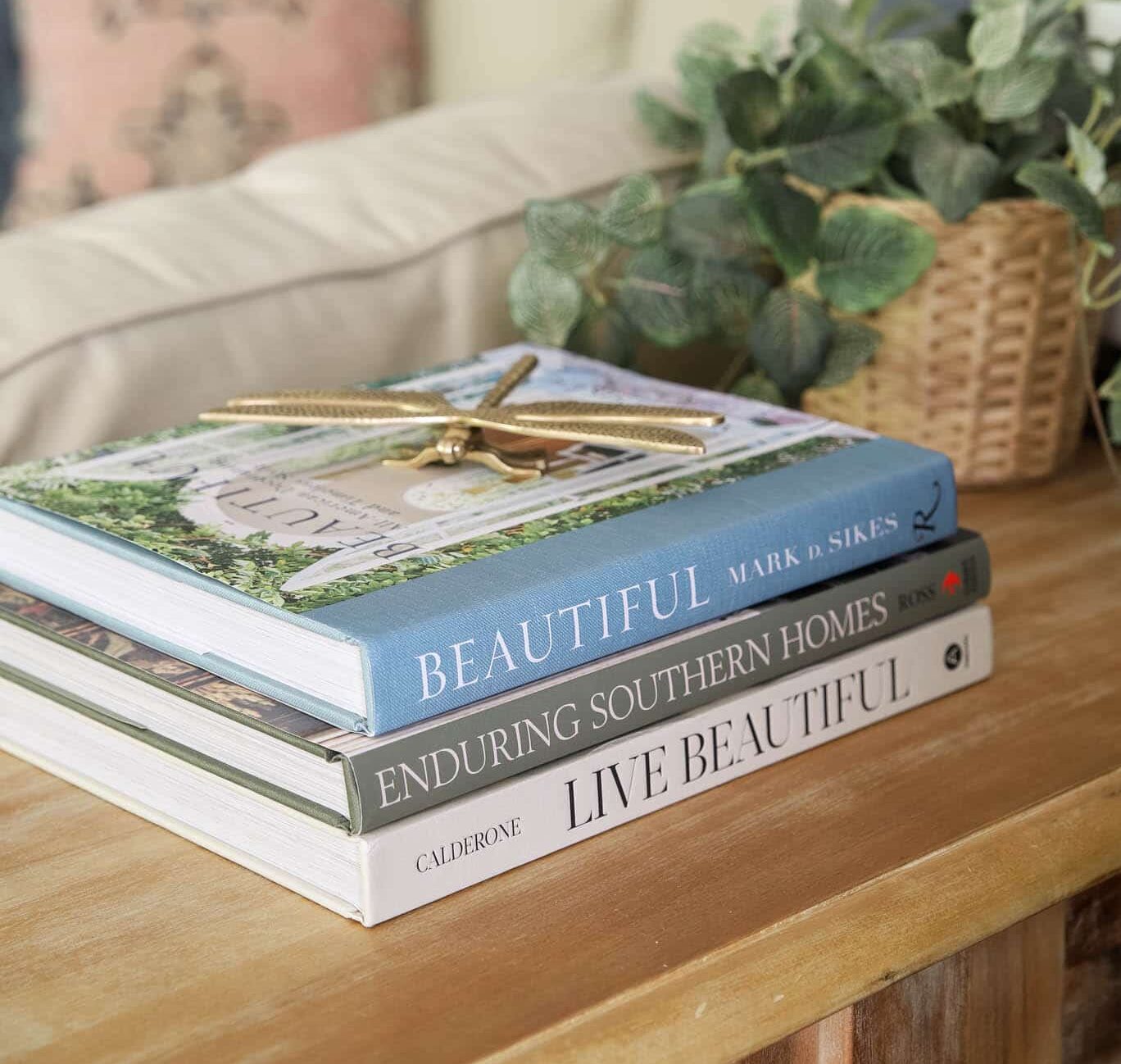 Styling the Finest Coffee Table Books {Decorating 101}