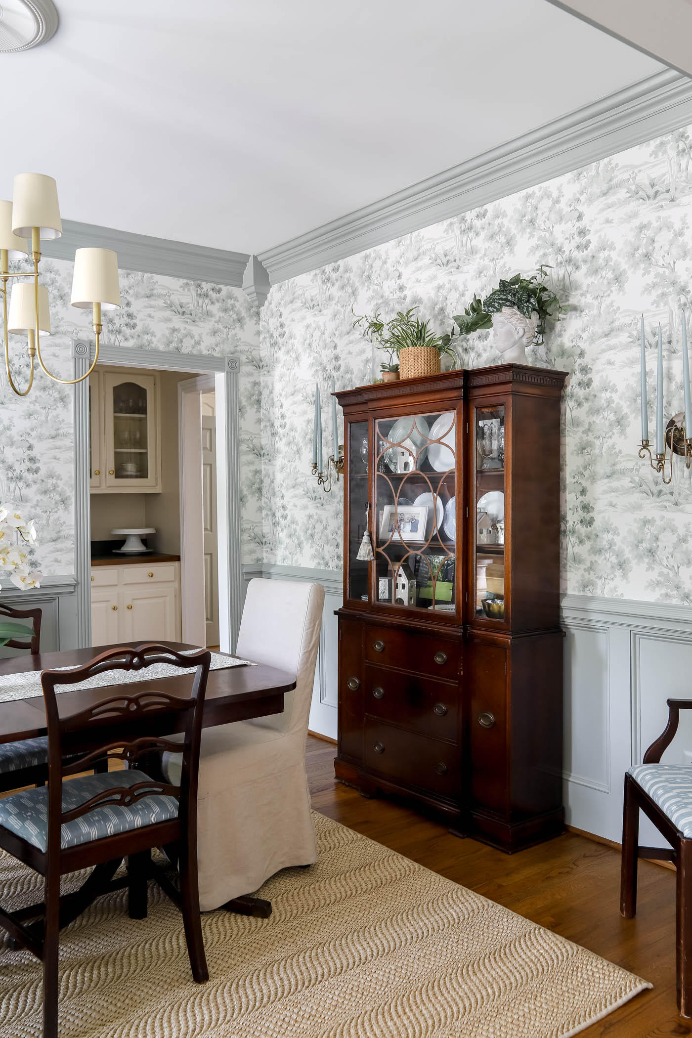 Sisal Rug in Dining Room