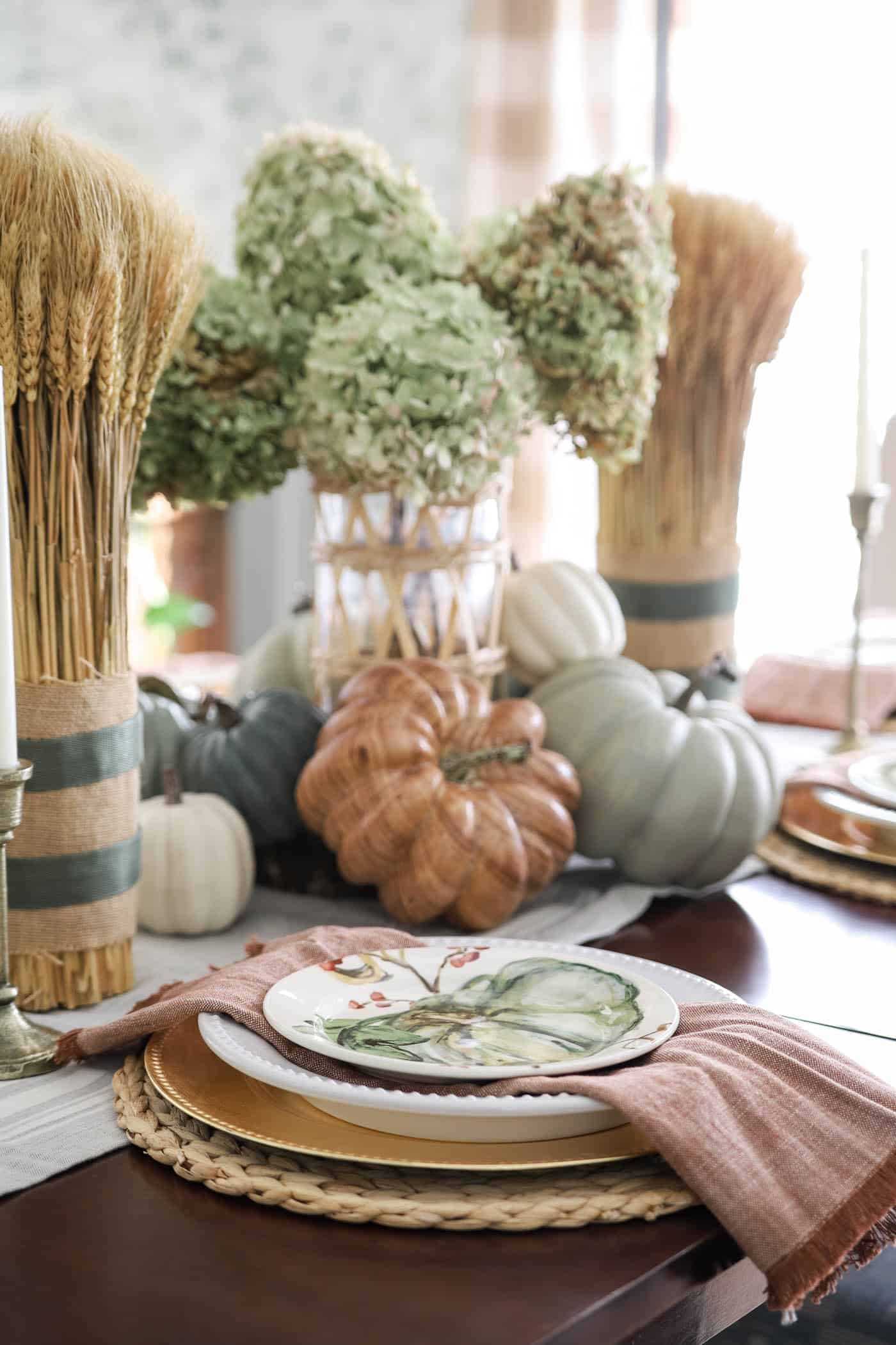 How to Decorate Your Table for Thanksgiving Dinner