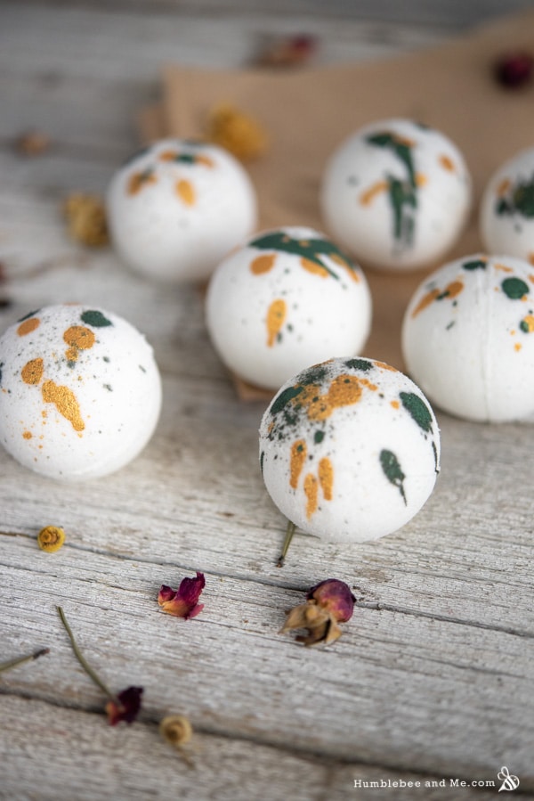 Christmas Tree Bath Bombs