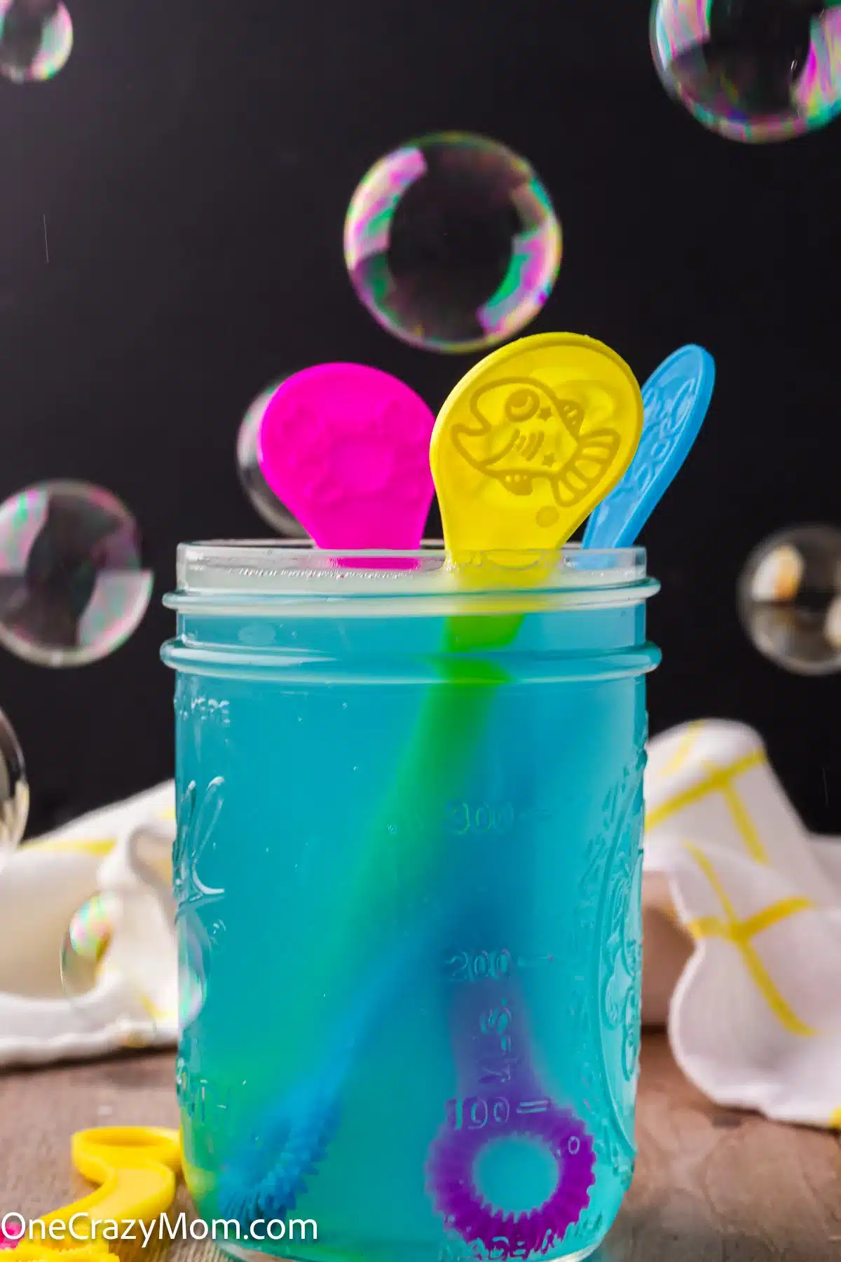 easy homemade bubbles solution