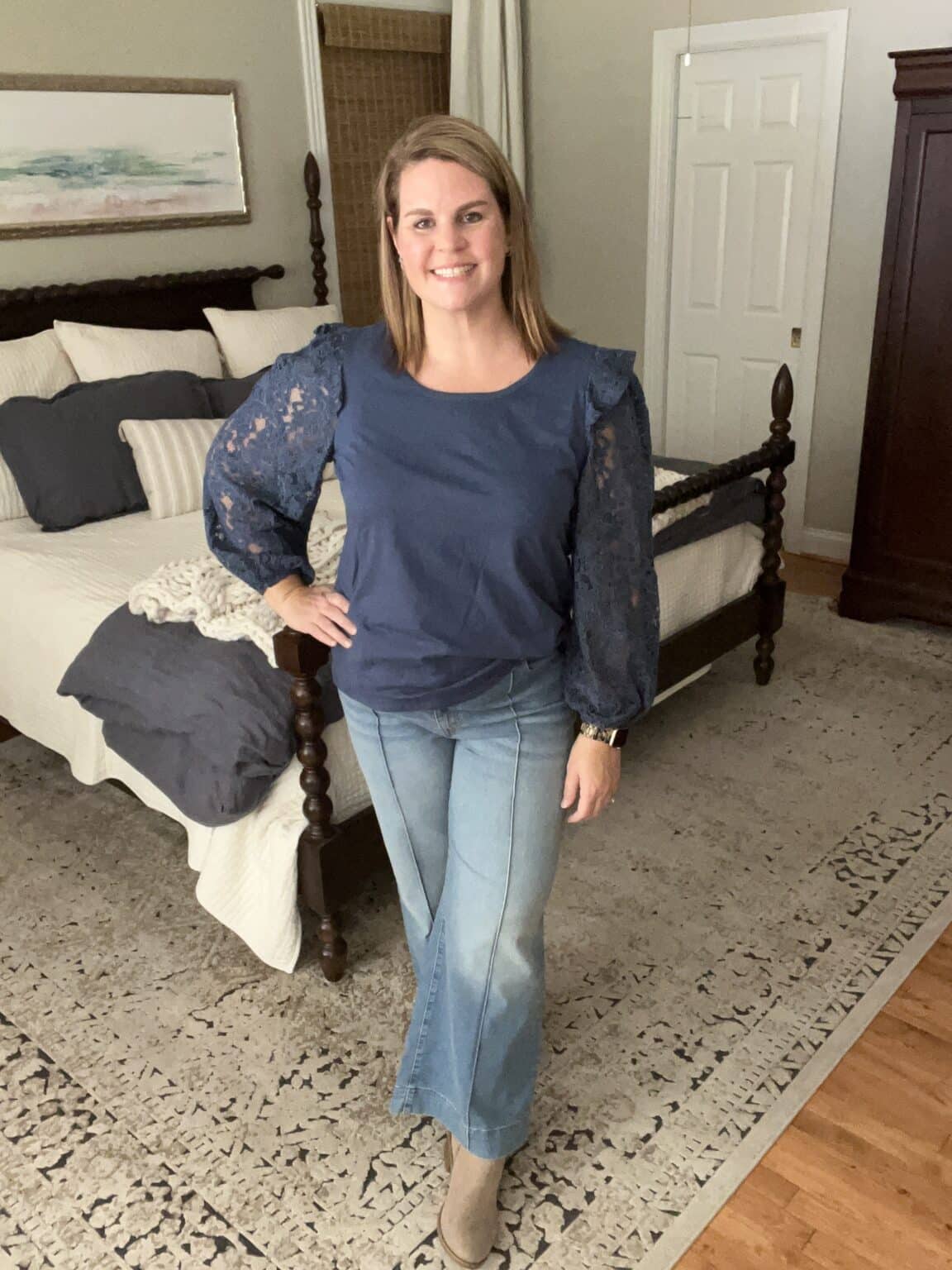 Lace-sleeve-shirt for fall