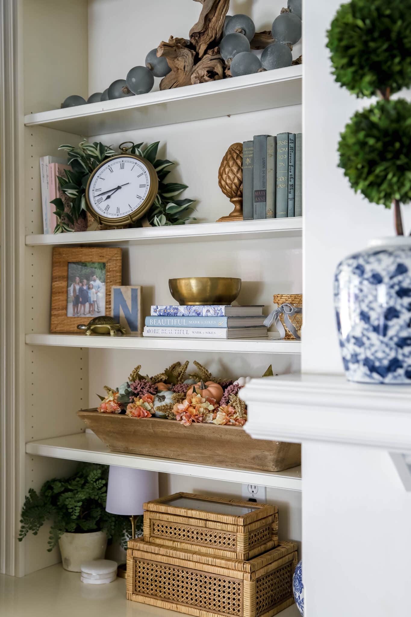 fall bookshelves