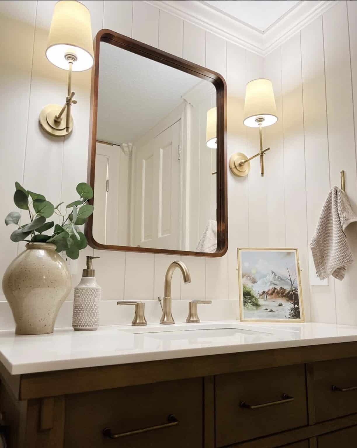 bathroom with Shoji White walls