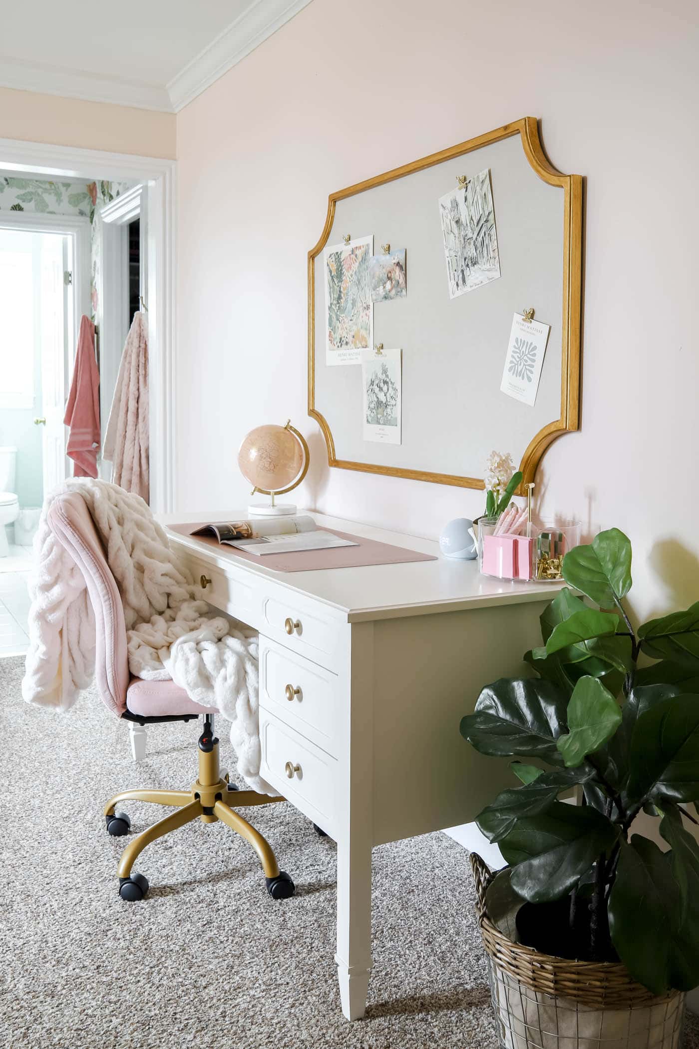 teen girl study area