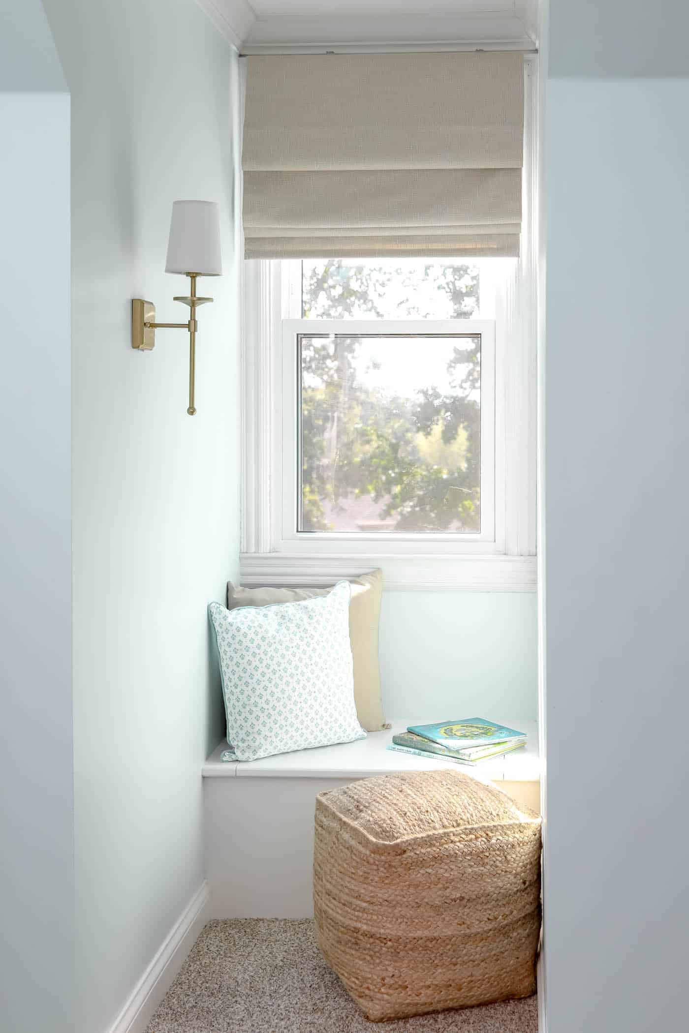 kids reading nook in a bedroom.
