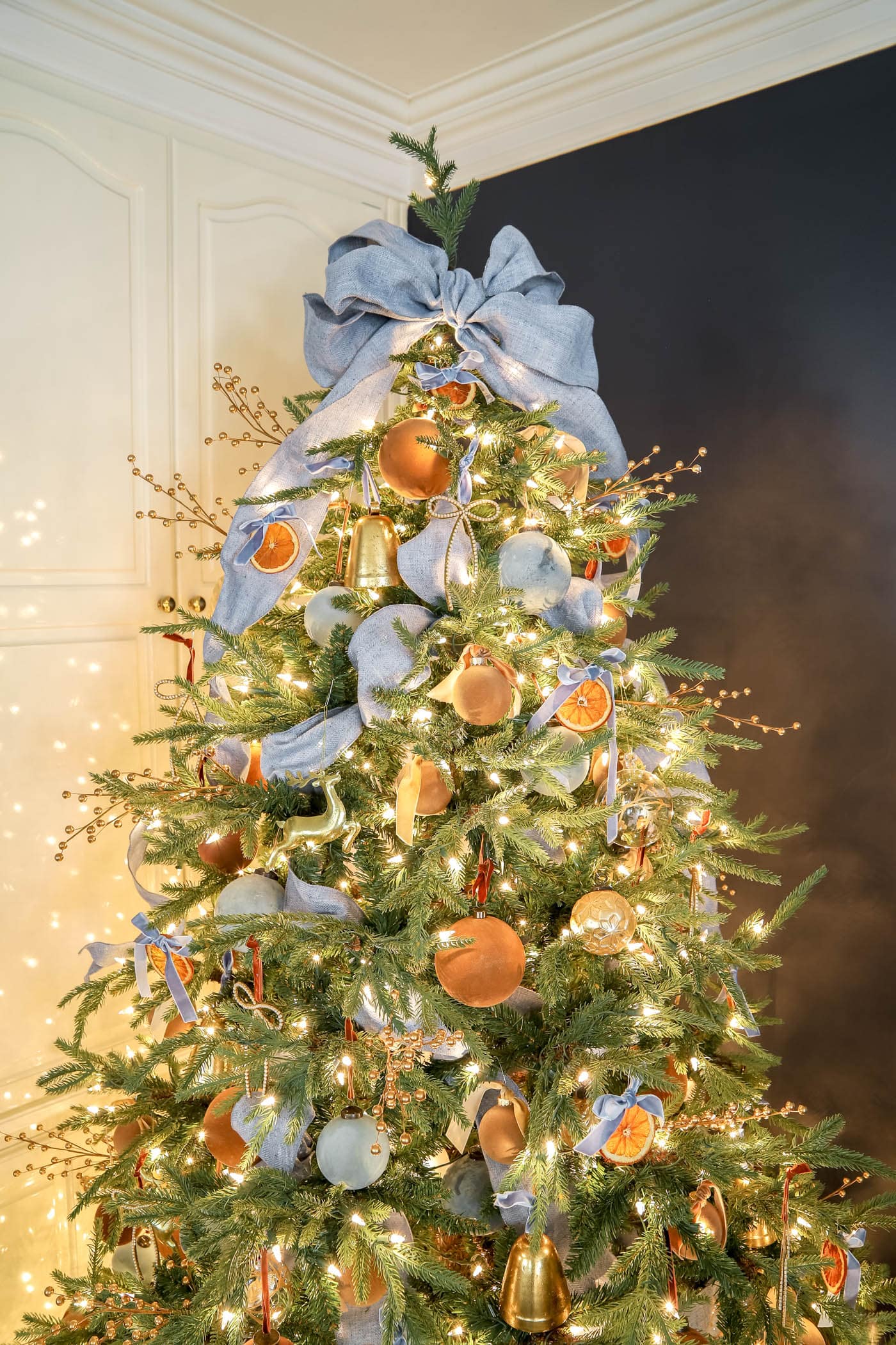 Blue, brown and orange Christmas tree color palette