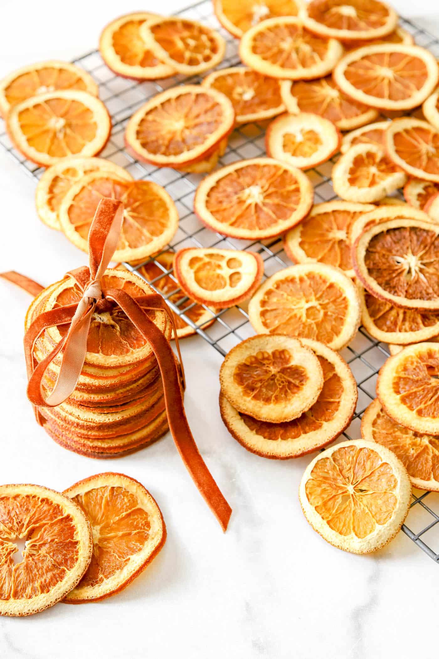 How to Dry Orange Slices for Decorations and Crafts