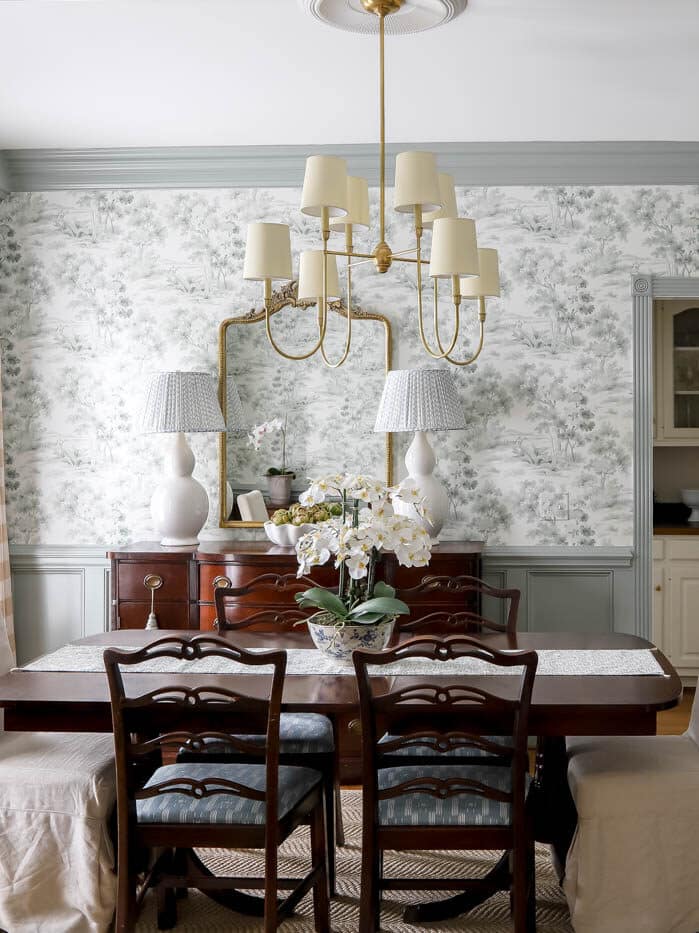 Blue Green Traditional Dining Room