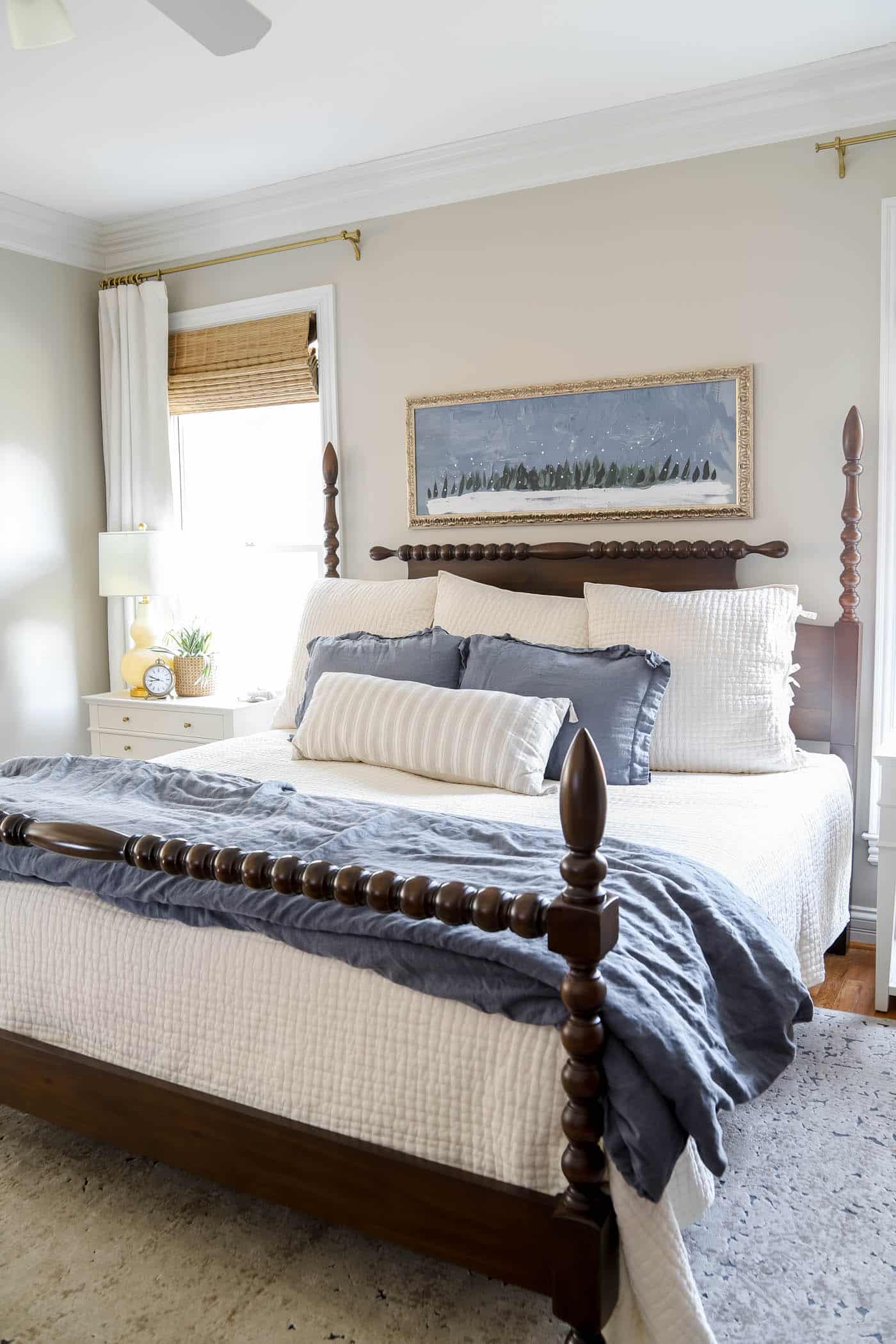ivory bedding for a classic look