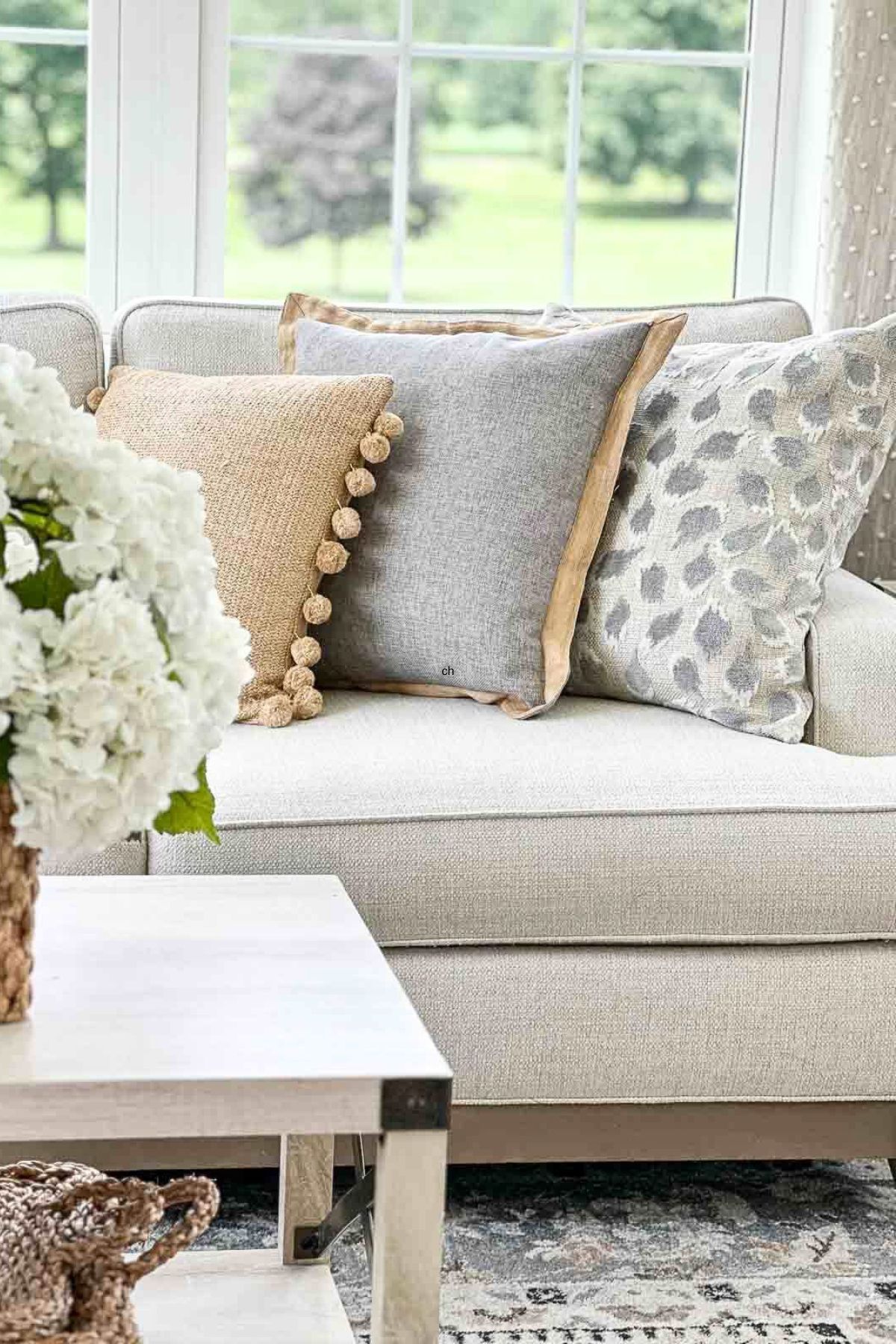 Modern Bathroom Reno + Tired Room Updates + Simple Fall Transition Ideas & More! (HHS #463)