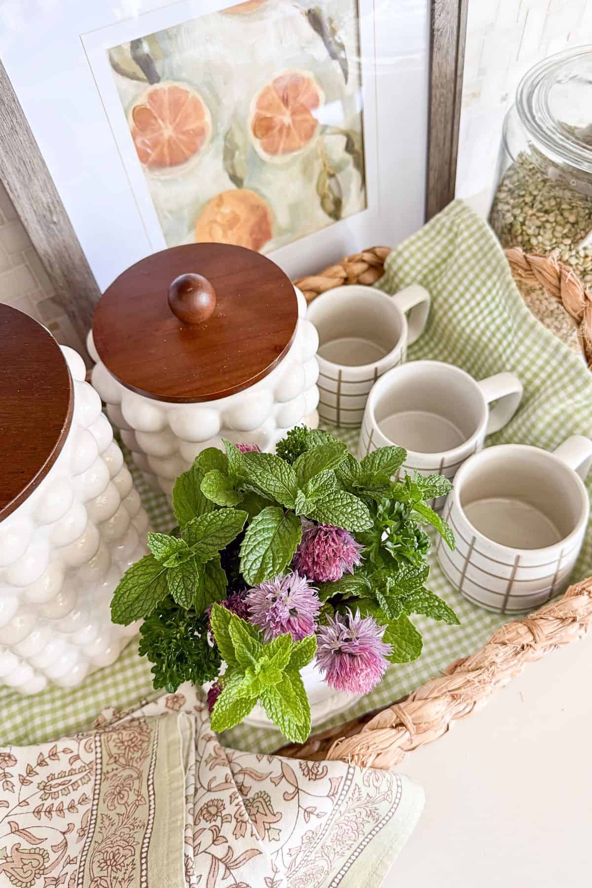 Summer Decorating Ideas, Flat Surface Styling & Beautiful Bedrooms (HSS #512)